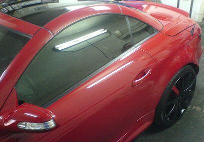 Automobiliu stiklu tamsinimas mieste Garliava