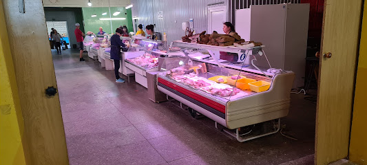 Naujosios Akmenes turgus mieste Naujoji Akmene